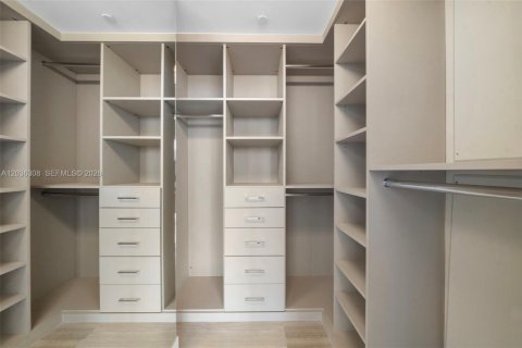 Condo in Miami, Florida, 2 bedrooms № 2154033 - photo 14
