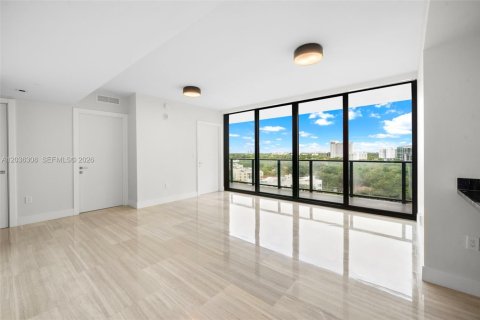 Condo in Miami, Florida, 2 bedrooms № 2154033 - photo 6