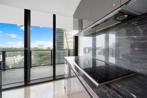 Condo in Miami, Florida, 2 bedrooms № 2154033 - photo 8