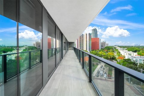 Condo in Miami, Florida, 2 bedrooms № 2154033 - photo 25