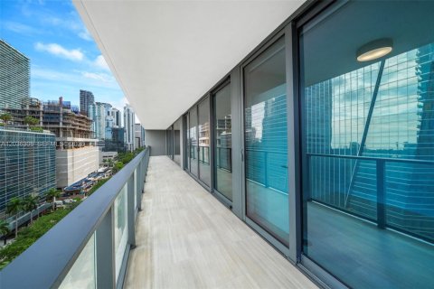Condo in Miami, Florida, 2 bedrooms № 2154033 - photo 26