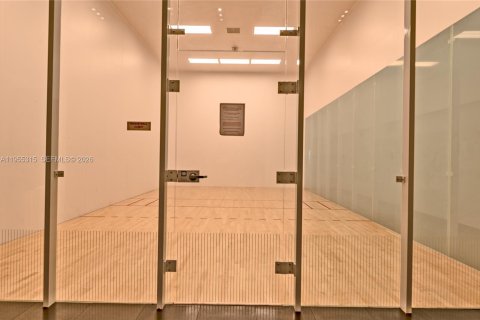 Condominio en alquiler en Miami, Florida, 53.88 m2 № 2010170 - foto 20