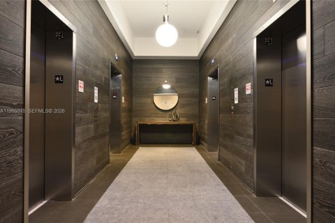 Condominio en alquiler en Miami, Florida, 53.88 m2 № 2010170 - foto 25