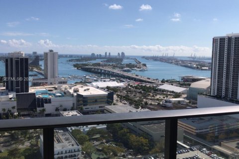 Condominio en alquiler en Miami, Florida, 53.88 m2 № 2010170 - foto 2