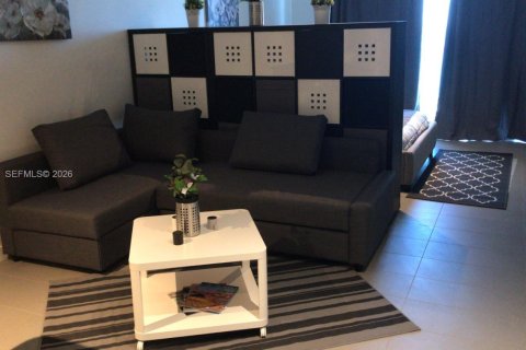 Condominio en alquiler en Miami, Florida, 53.88 m2 № 2010170 - foto 7