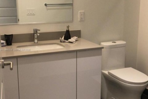 Condominio en alquiler en Miami, Florida, 53.88 m2 № 2010170 - foto 13