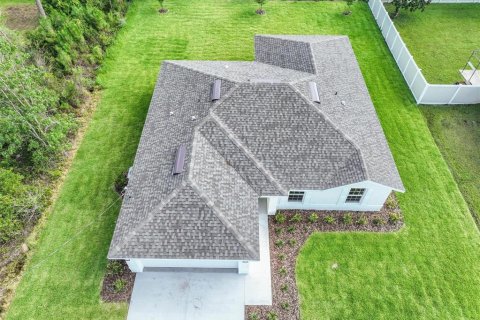 House in Palm Coast, Florida 4 bedrooms, 140.93 sq.m. № 2130348 - photo 2