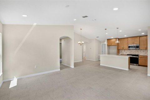 House in Palm Coast, Florida 4 bedrooms, 140.93 sq.m. № 2130348 - photo 10