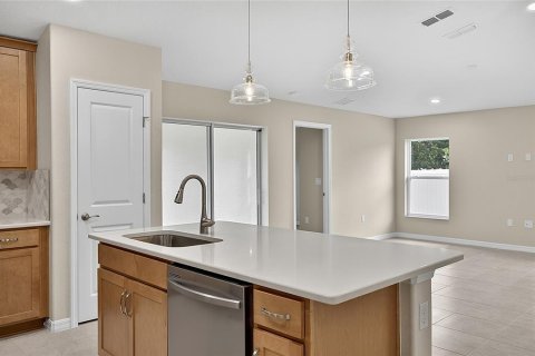 House in Palm Coast, Florida 4 bedrooms, 140.93 sq.m. № 2130348 - photo 16