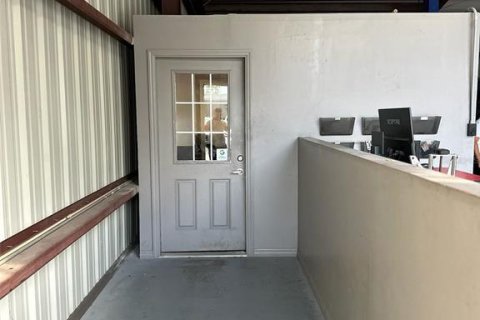 Commercial property in Orlando, Florida 522.58 sq.m. № 1840300 - photo 18