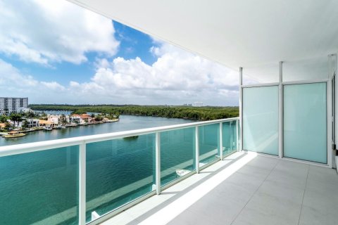 Copropriété à vendre à Sunny Isles Beach, Floride: 3 chambres, 158.4 m2 № 1979034 - photo 2