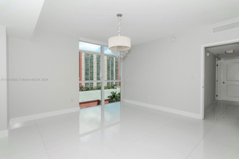 Copropriété à vendre à Sunny Isles Beach, Floride: 3 chambres, 158.4 m2 № 1979034 - photo 17