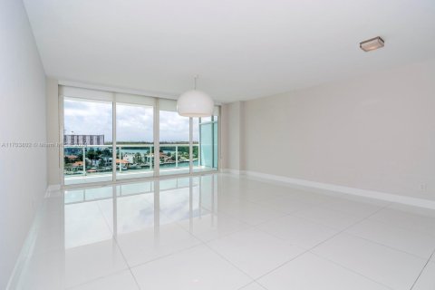 Copropriété à vendre à Sunny Isles Beach, Floride: 3 chambres, 158.4 m2 № 1979034 - photo 4