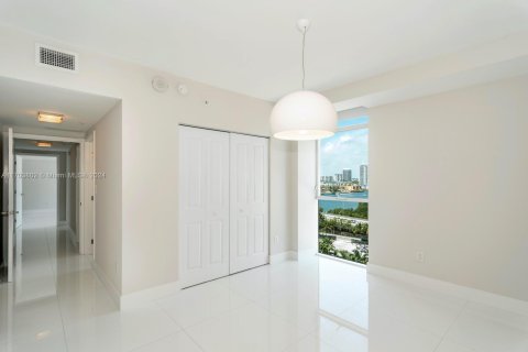 Copropriété à vendre à Sunny Isles Beach, Floride: 3 chambres, 158.4 m2 № 1979034 - photo 28