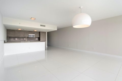 Copropriété à vendre à Sunny Isles Beach, Floride: 3 chambres, 158.4 m2 № 1979034 - photo 8