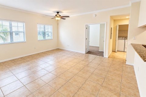 Copropriété à louer à Sarasota, Floride: 2 chambres, 100.71 m2 № 2387682 - photo 6