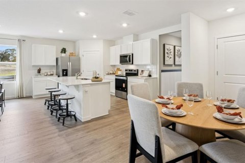 Casa en venta en Apopka, Florida, 4 dormitorios, 192.96 m2 № 2235651 - foto 7