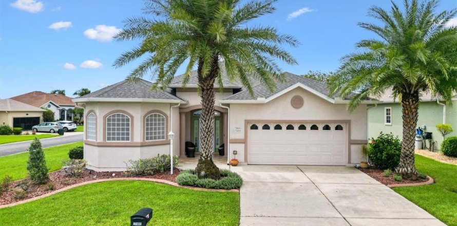 Villa ou maison à Summerfield, Floride 3 chambres, 184.88 m2 № 1899788