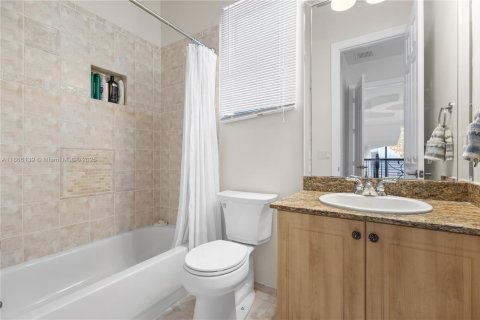 Villa ou maison à vendre à Wellington, Floride: 4 chambres, 332.22 m2 № 1922031 - photo 21