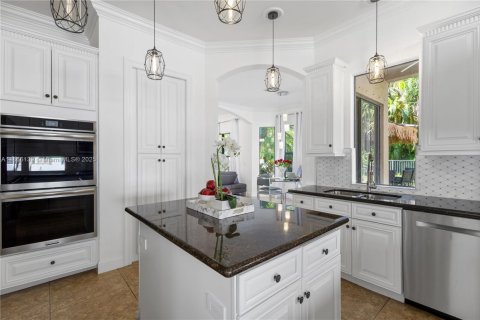 Villa ou maison à vendre à Wellington, Floride: 4 chambres, 332.22 m2 № 1922031 - photo 18