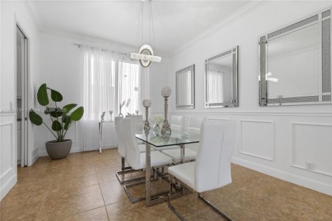 Villa ou maison à vendre à Wellington, Floride: 4 chambres, 332.22 m2 № 1922031 - photo 12