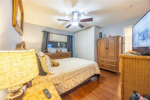 Купить кондоминиум в Санрайз, Флорида 2 спальни, 78.97м2, № 2053778 - фото 6