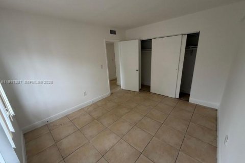 Apartment in North Miami Beach, Florida 2 bedrooms, 76.18 sq.m. № 2067439 - photo 8