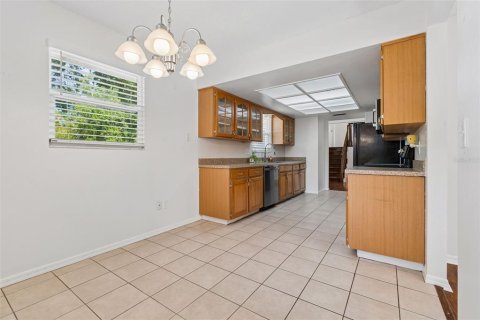 Купить виллу или дом в Сеффнер, Флорида 6 комнат, 223.99м2, № 2167015 - фото 21