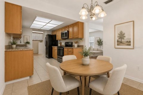 Купить виллу или дом в Сеффнер, Флорида 6 комнат, 223.99м2, № 2167015 - фото 24