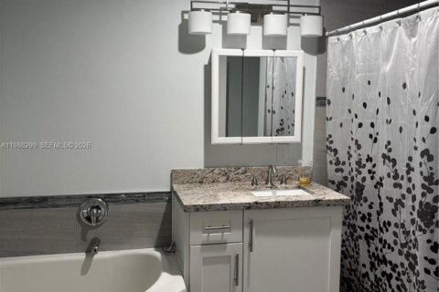 Casa en alquiler en Pompano Beach, Florida, 4 dormitorios, 221.39 m2 № 2055425 - foto 6