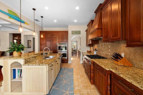 House in Apollo Beach, Florida 4 bedrooms, 361.95 sq.m. № 1826686 - photo 12