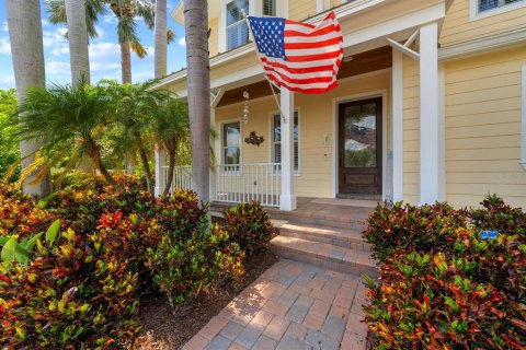 House in Apollo Beach, Florida 4 bedrooms, 361.95 sq.m. № 1826686 - photo 4