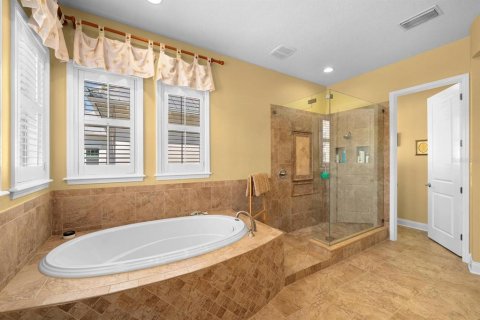 House in Apollo Beach, Florida 4 bedrooms, 361.95 sq.m. № 1826686 - photo 23