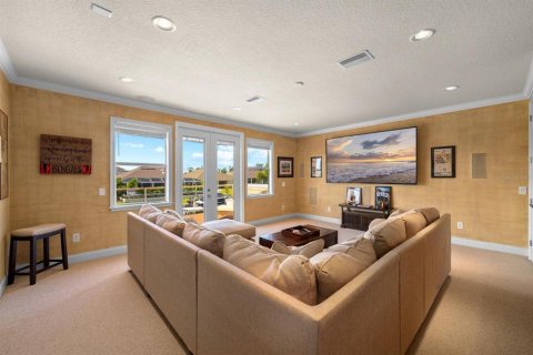 House in Apollo Beach, Florida 4 bedrooms, 361.95 sq.m. № 1826686 - photo 24