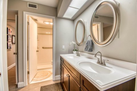 Copropriété à vendre à Palm Beach Gardens, Floride: 2 chambres, 121.24 m2 № 2188987 - photo 18