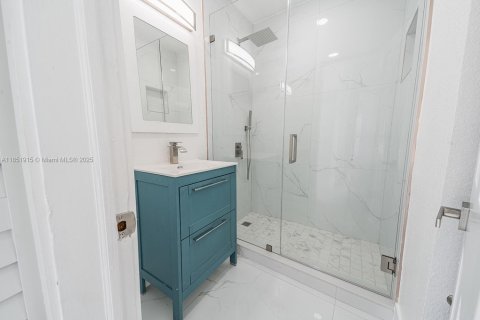 House in Miramar, Florida 3 bedrooms, 133.97 sq.m. № 1871474 - photo 23