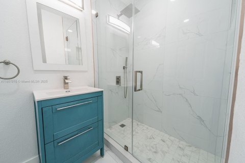 House in Miramar, Florida 3 bedrooms, 133.97 sq.m. № 1871474 - photo 24