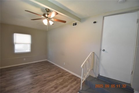Casa en alquiler en Saint Petersburg, Florida, 3 dormitorios, 106.28 m2 № 1915597 - foto 21