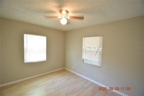 Casa en alquiler en Saint Petersburg, Florida, 3 dormitorios, 106.28 m2 № 1915597 - foto 16