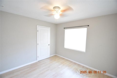 Casa en alquiler en Saint Petersburg, Florida, 3 dormitorios, 106.28 m2 № 1915597 - foto 11