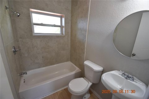 Casa en alquiler en Saint Petersburg, Florida, 3 dormitorios, 106.28 m2 № 1915597 - foto 20