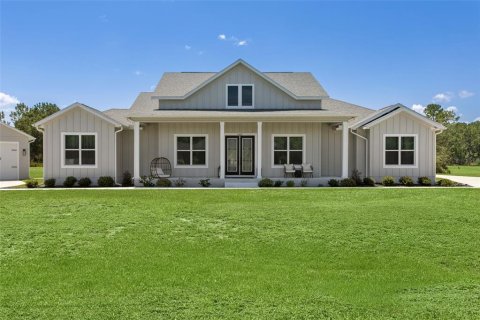 House in Wesley Chapel, Florida 5 bedrooms, 245.26 sq.m. № 2220964 - photo 2