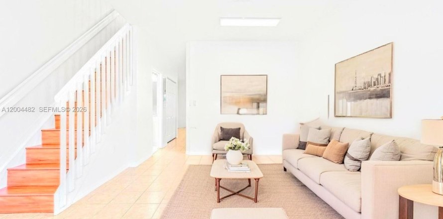 Кондоминиум с 3 спальнями в Дорал, Флорида № 2068582