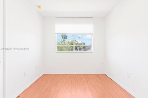 Купить кондоминиум в Дорал, Флорида 3 спальни, 131.92м2, № 2068582 - фото 17