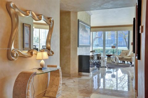 Condominio en venta en Aventura, Florida, 3 dormitorios, 227.61 m2 № 1867546 - foto 20