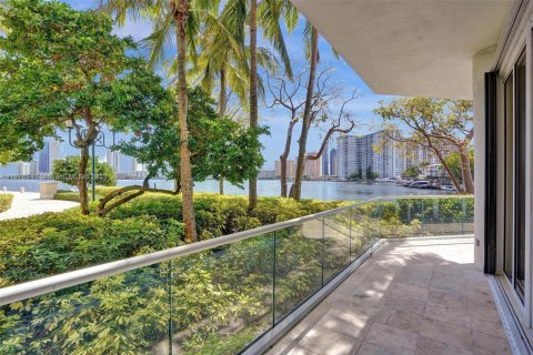 Condominio en venta en Aventura, Florida, 3 dormitorios, 227.61 m2 № 1867546 - foto 29