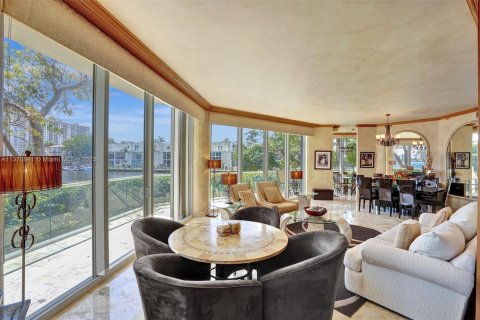 Condominio en venta en Aventura, Florida, 3 dormitorios, 227.61 m2 № 1867546 - foto 24