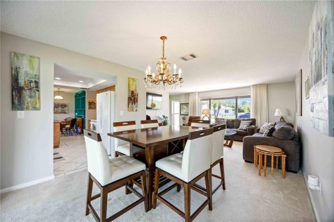 House in Port Charlotte, Florida 3 bedrooms, 164.62 sq.m. № 1893792 - photo 11