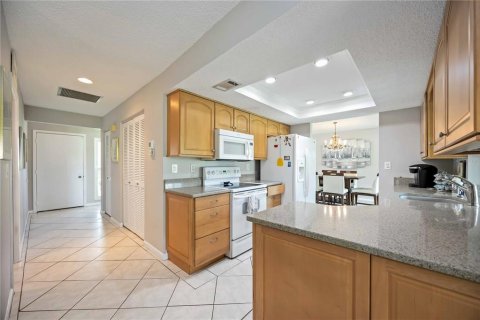 House in Port Charlotte, Florida 3 bedrooms, 164.62 sq.m. № 1893792 - photo 14