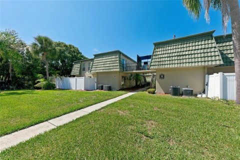 Condo in Clearwater, Florida, 2 bedrooms  № 2391379
